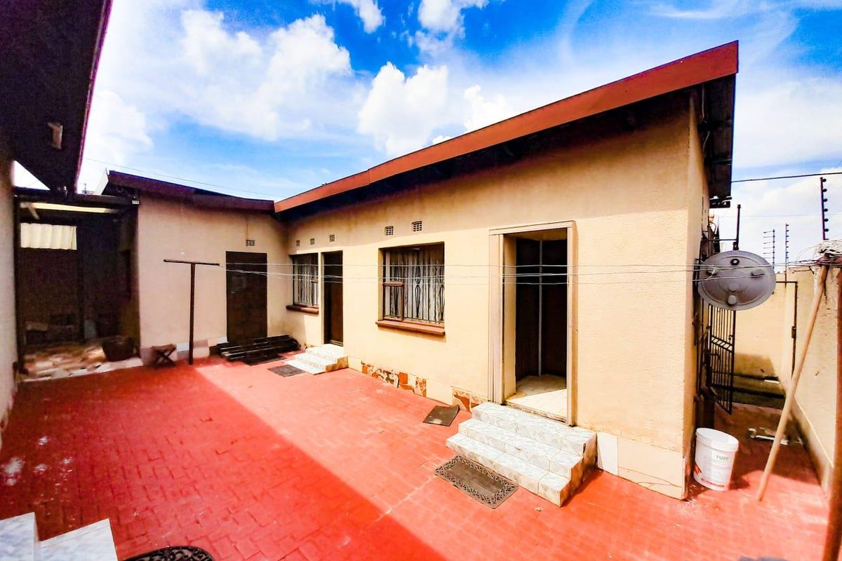 Idea investment on a popular main road - Photo 5
