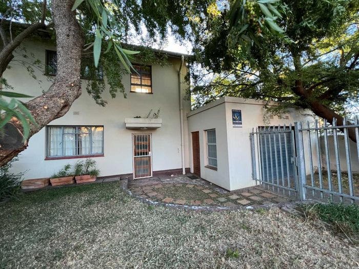 Property #2351766, House Rental Monthly in La Colline