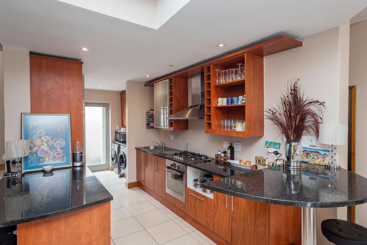 Exclusive 4-Bedroom Double-Storey Home in Sunset Beach’s Only Fully Walled, Beachfront Security Estate - Photo 5