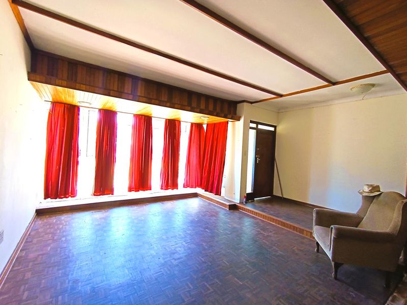 Prime Investment Opportunity – Corner Stand Gem Near UFS - Photo 4