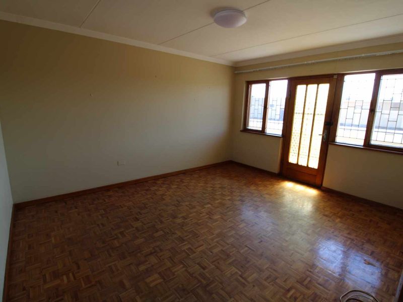 Well maintained Apartment Complex in CBD - Photo 5