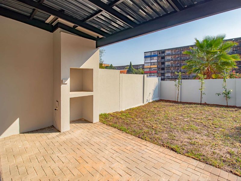 Brand New Townhouse in Muckleneuk for sale - Photo 4