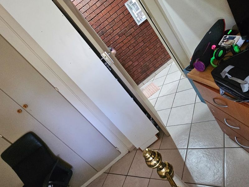 SPASCIOUS HOUSE - Photo 10