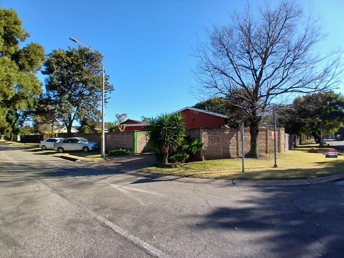 Property #2518427, House For Sale in Alberton Central