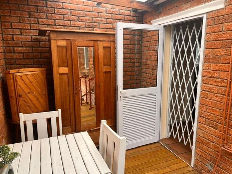 Garden Cottage for rent in Summerstrand - Photo 5