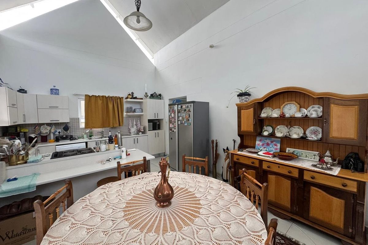 3 Bedroom House For Sale in Elisenheim - Photo 5