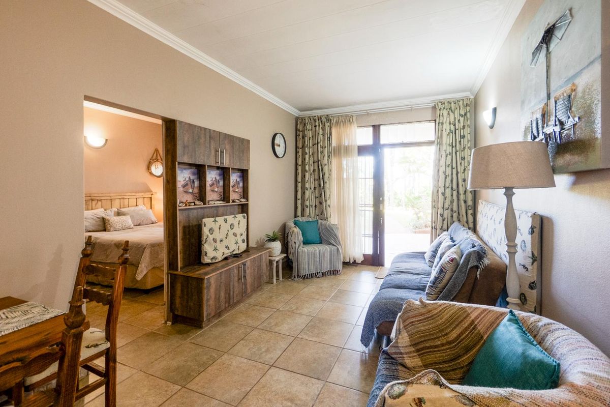 Fully furnished ground floor direct on the beach - Photo 3