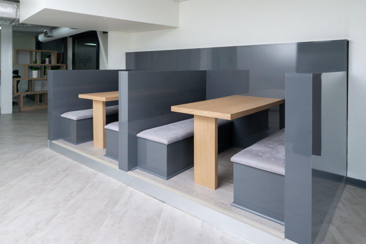 Book open plan office space for businesses of all sizes in Regus Ingenuity Park. Rent this space for 12-months, get 3 months extra FREE. - Photo 3