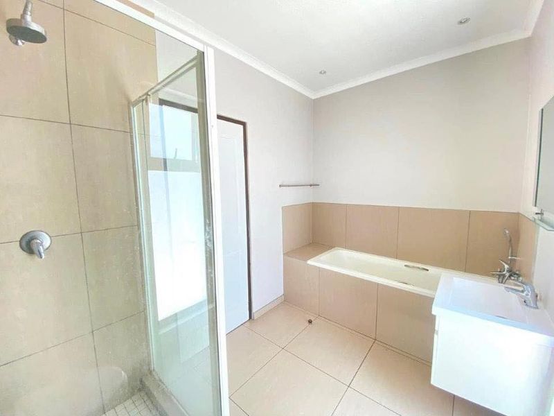 2 Bedroom Townhouse For Sale In Elisenheim - Photo 4