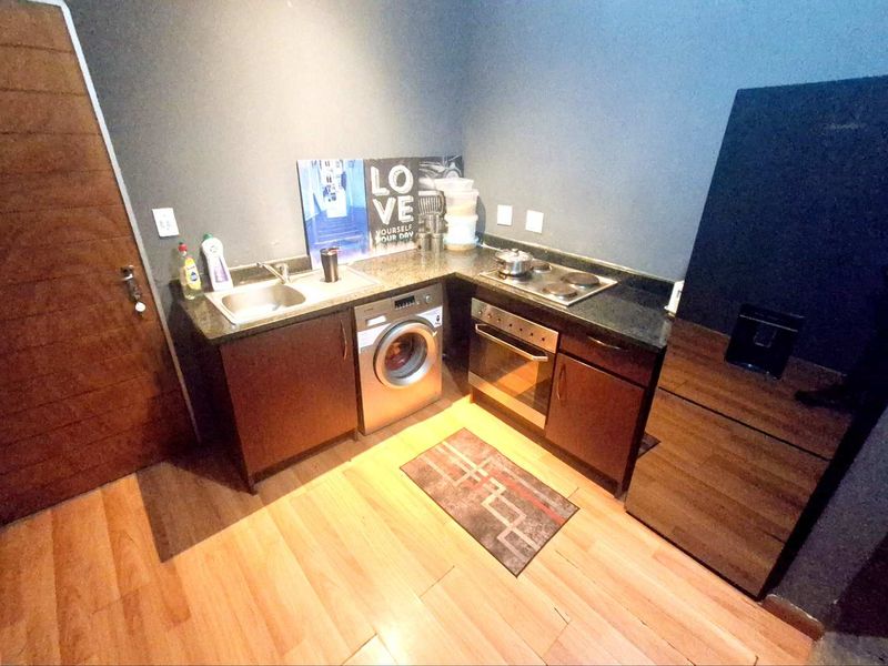 "Introducing the sensational charm of this one-bedroom apartment that perfectly blends style and practicality" - Photo 5