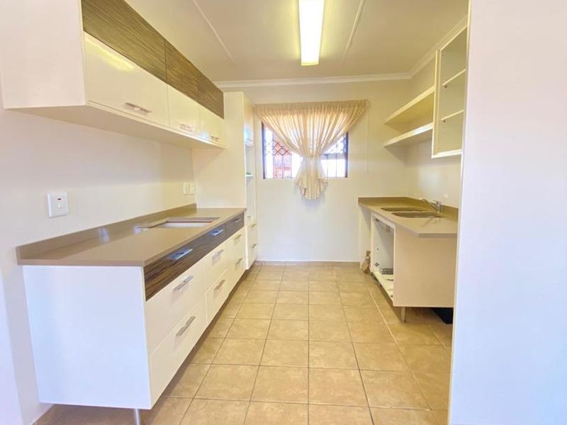 2 Bedroom Townhouse - Photo 1