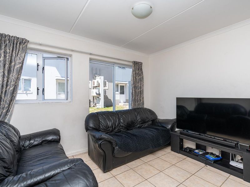 Charming 2-Bedroom Ground Floor Apartment - Photo 5