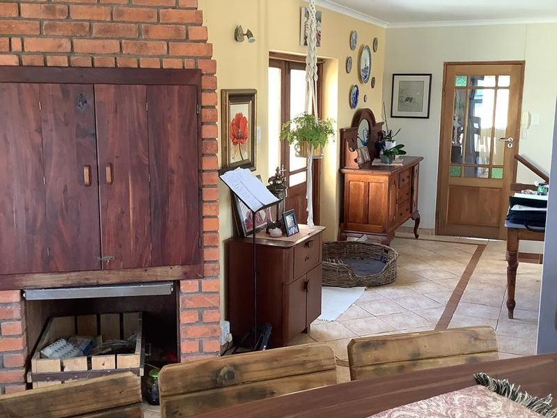 3 Bedroom house with flat for sale - Henties Bay - Photo 4