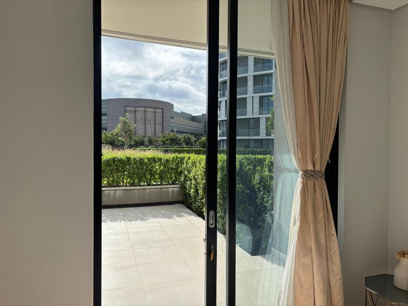 Luxury one bedroom , ground floor apartment for rent at Ellipse Waterfall - Photo 8