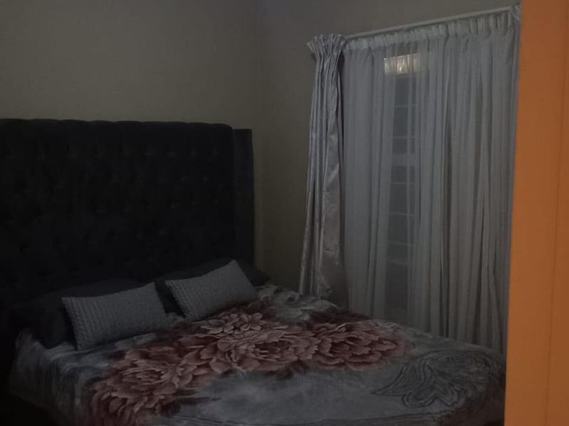 2 Bedroom House for Sale. - Photo 4