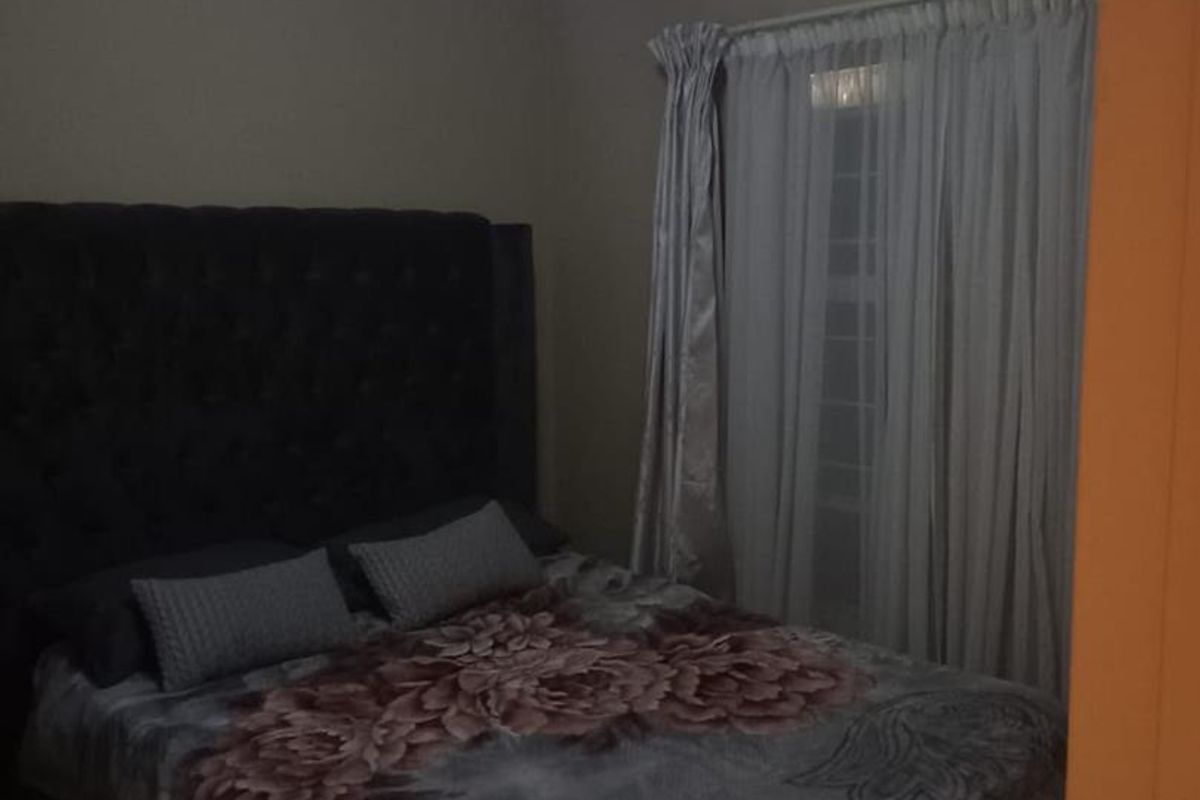 2 Bedroom House for Sale. - Photo 4