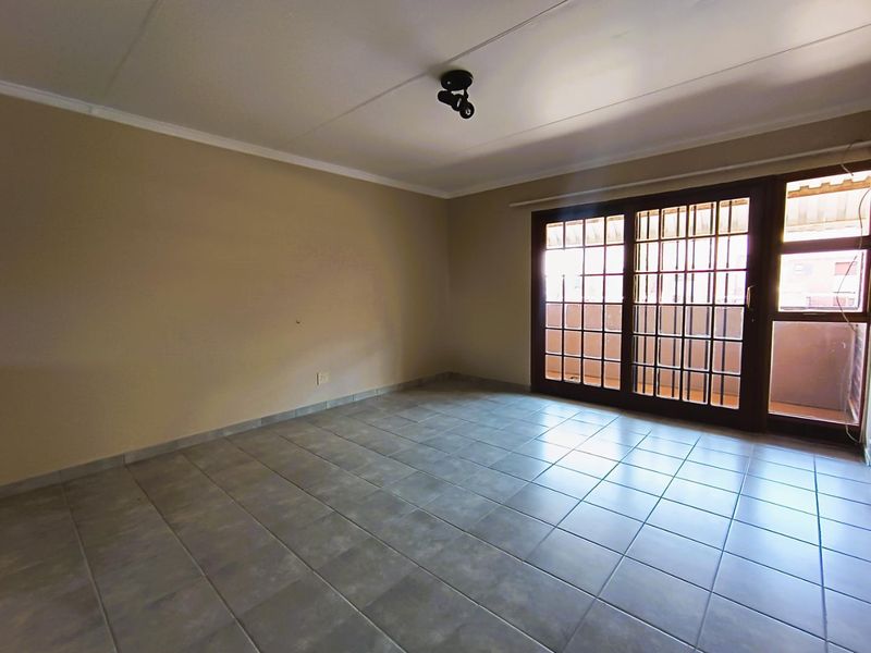 Freshly polished, ready for first-timers and smart investors - Photo 6