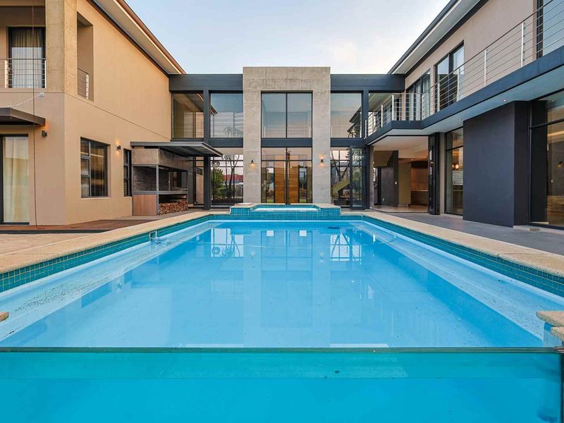 Modern Luxury Home for Sale - Photo 8