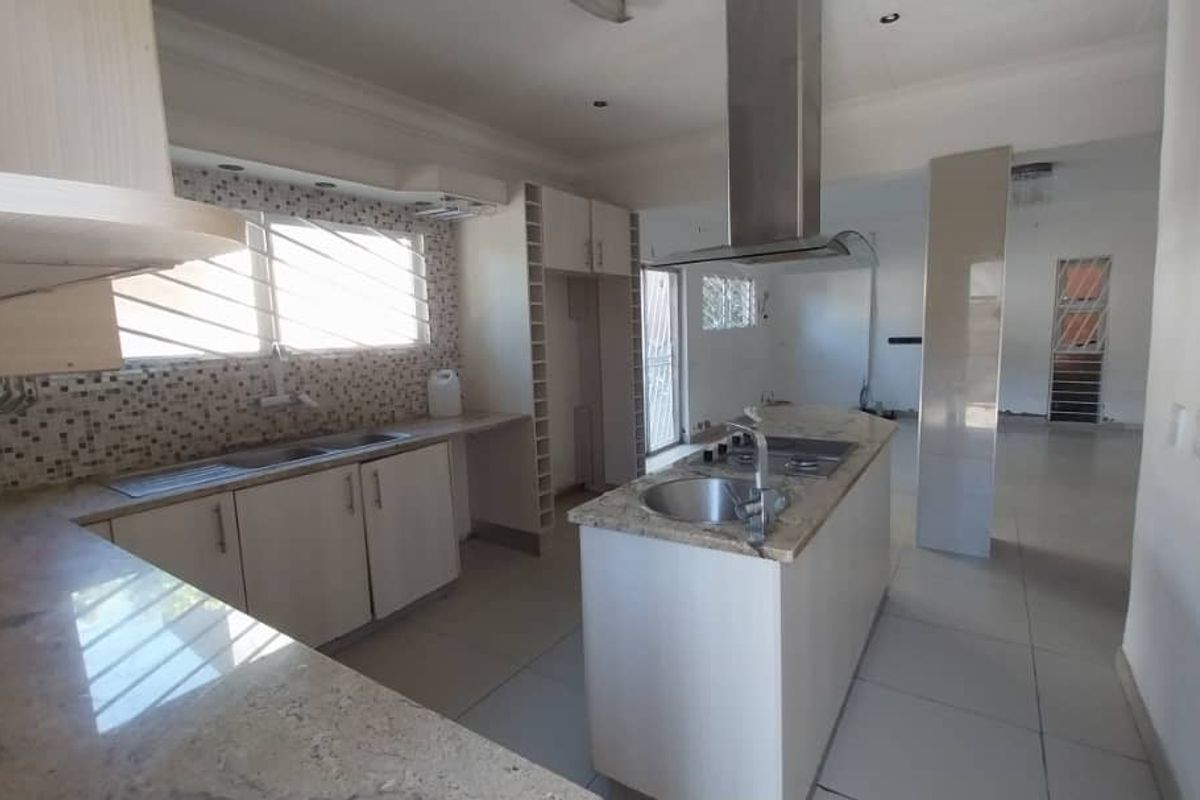 Renovators dream - Photo 2