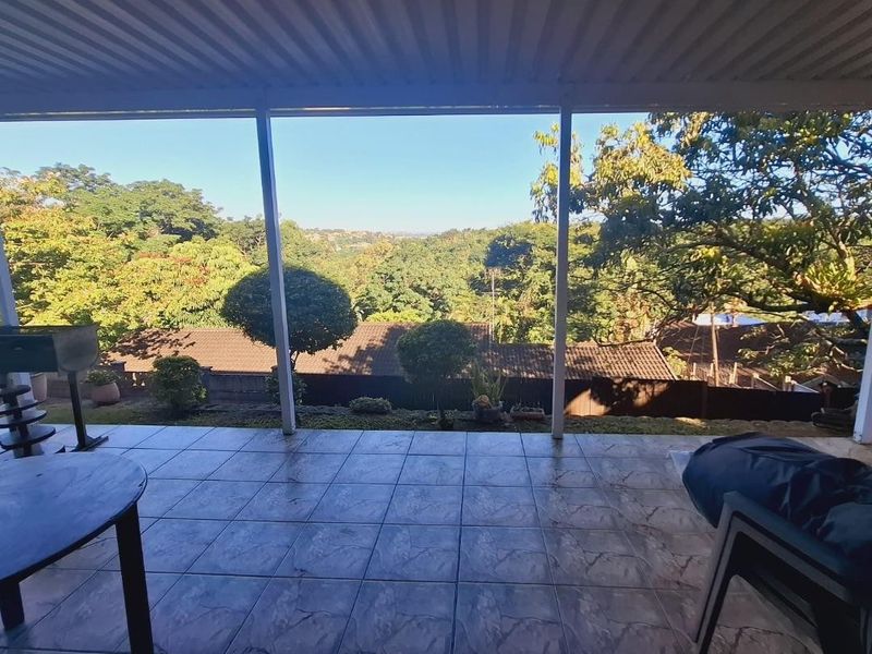 3 Bedroom House for sale in Bellair - Photo 6