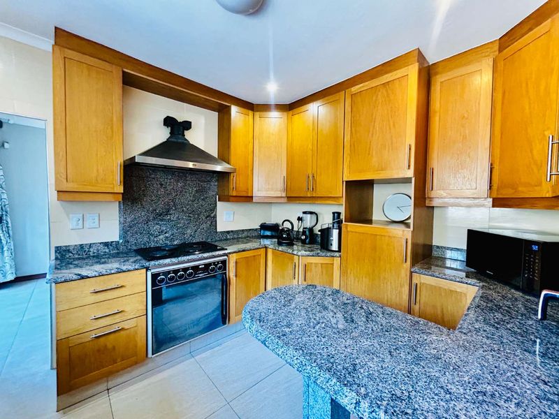 For Sale | The Wolds  | 4 Bedroom 2 Bathroom House - Photo 7