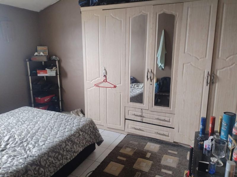 3 Bedroom House for sale in Shallcross - Photo 7