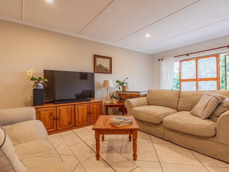 Stylish 2-Bedroom Duplex | Lock-Up-and-Go Living | Ocean Views & Stunning Sunsets - Photo 8