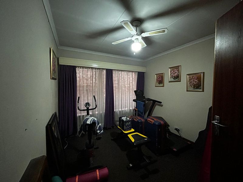 Spacious family home - Photo 8