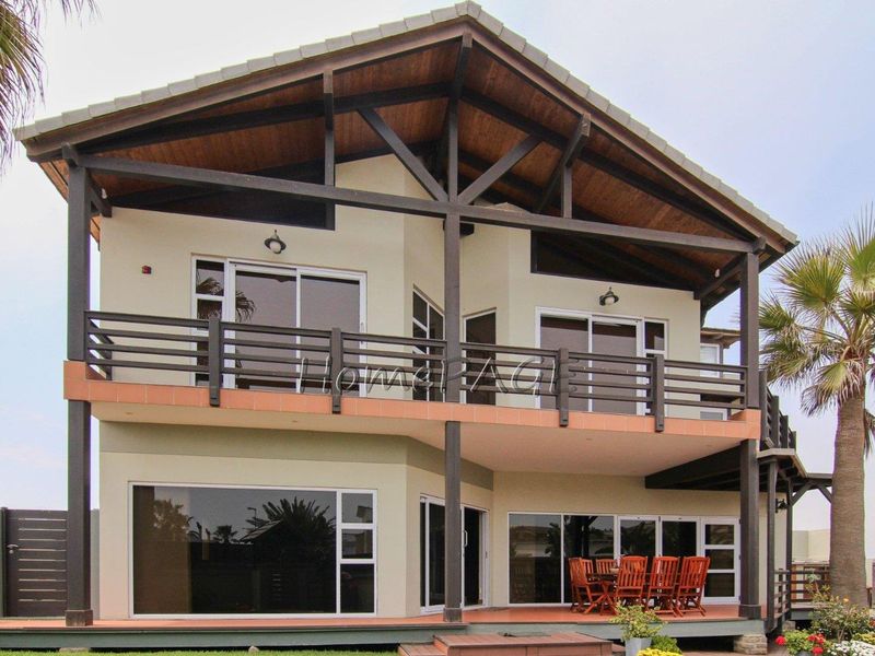 Waterfront, Swakopmund:  Well Located Luxurious Home is for Sale - Photo 3
