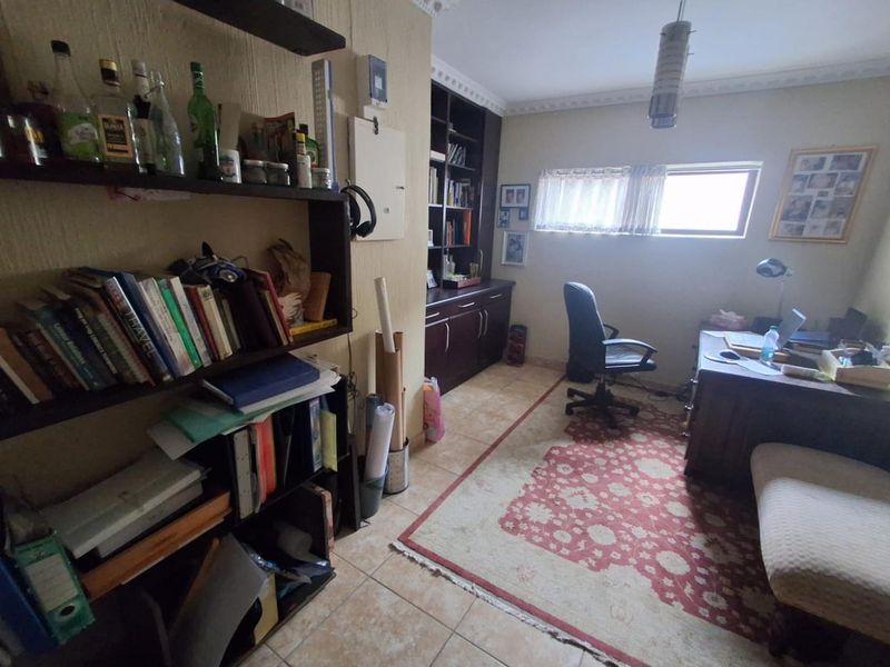 LOVELY FAMILY HOME IN THE HEART OF MULBARTON - Photo 8