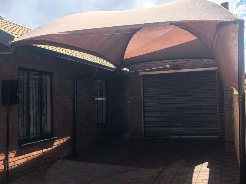 2 bedrooms Home for sale in Soshanguve WW - Photo 3