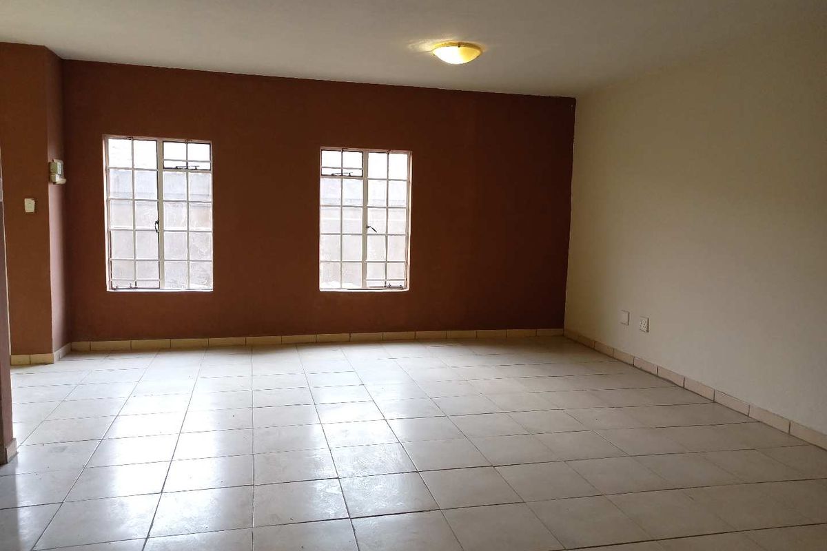 3 Bedroom townhouse for sale in Norkem Park Ext 2 - Photo 4