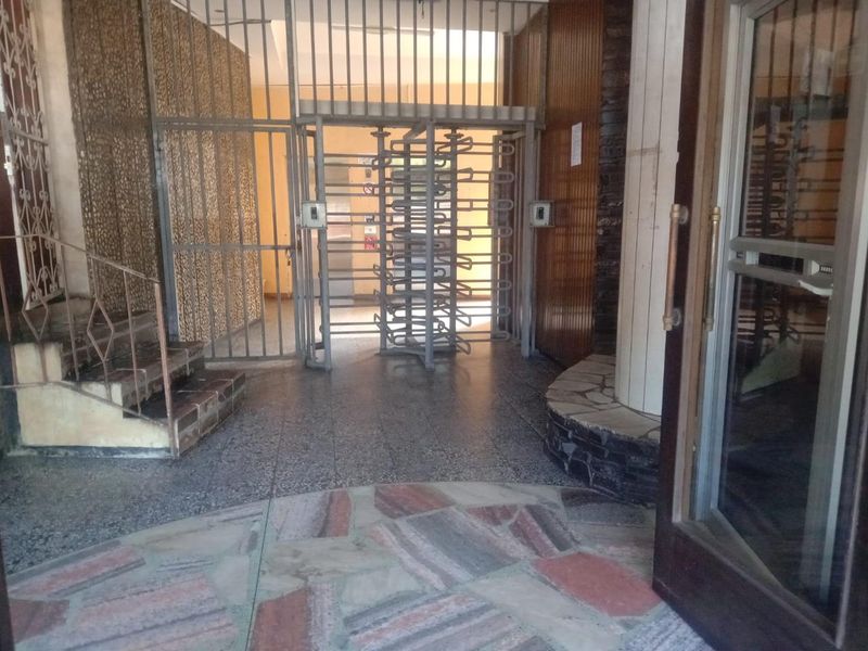 Charming 1-Bedroom Apartment with Modern Amenities - Photo 8