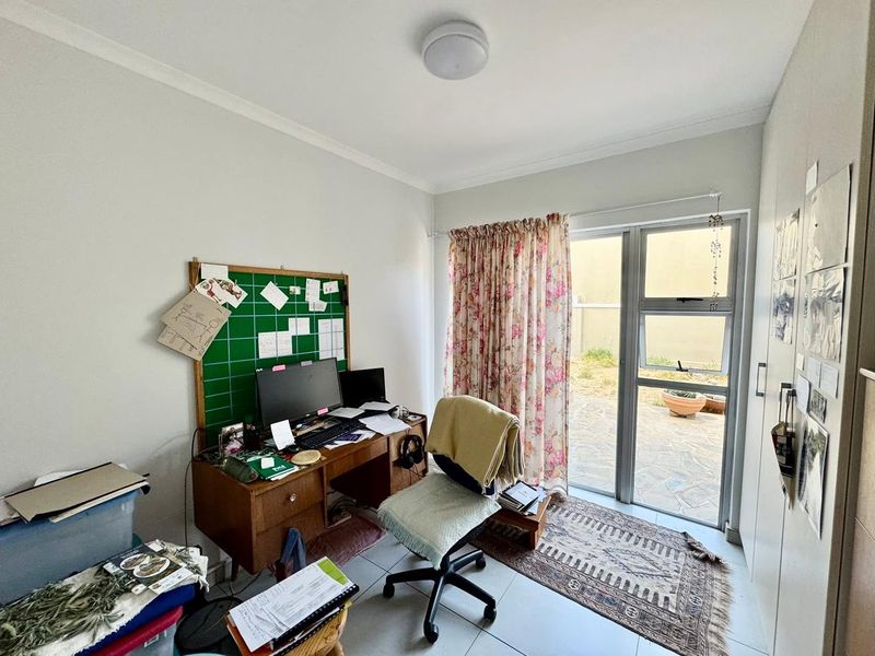 3 Bedroom House For Sale in Elisenheim - Photo 8