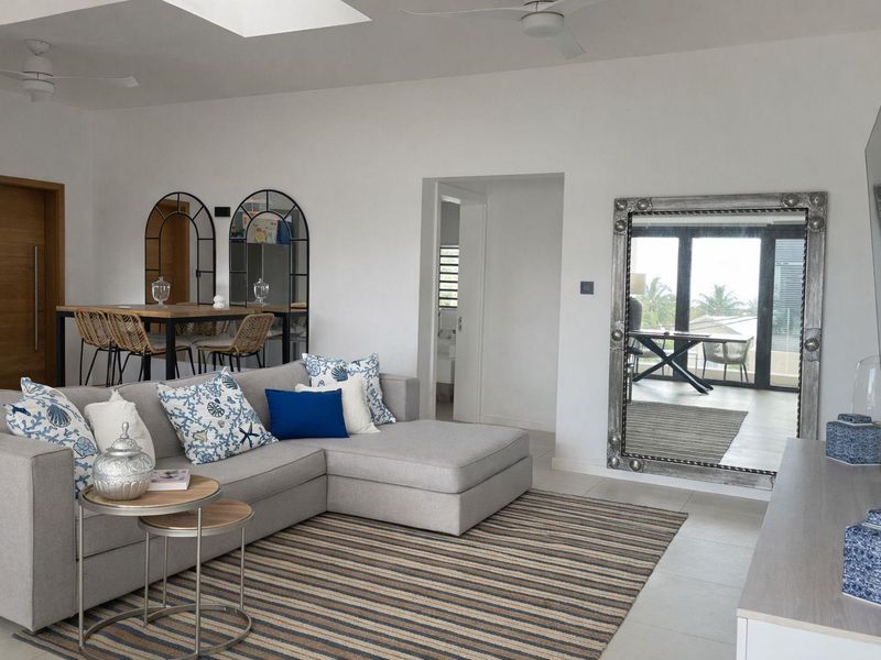 Sea-View Penthouse with Private Rooftop – Tamarin, West Coast Mauritius - Photo 4