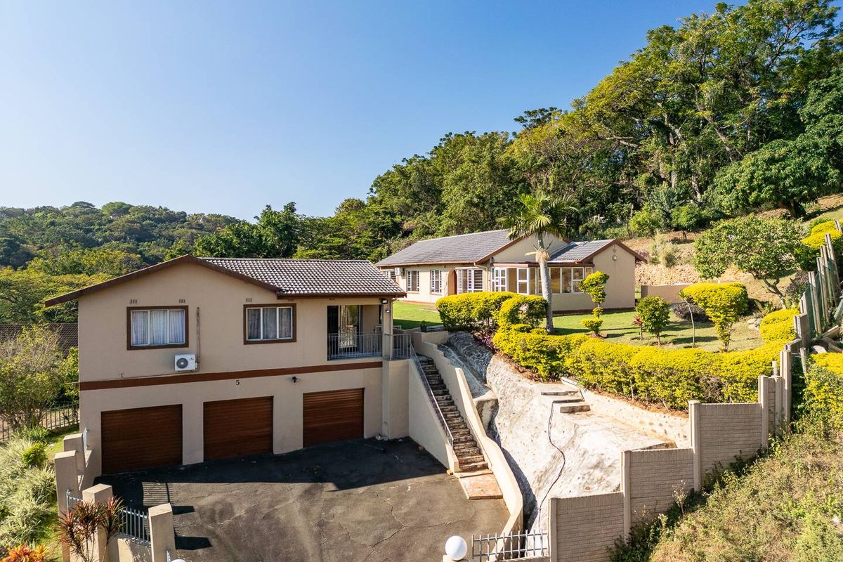 3 Bedroom Family Home with a Large 2 Bedroom Cottage in Glen Hills! - Photo 2
