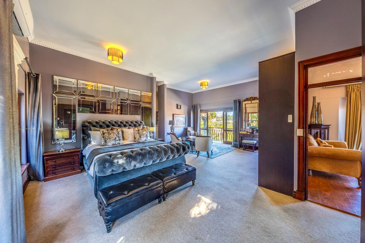 Must-See Family Home with Impressive Views - Photo 3