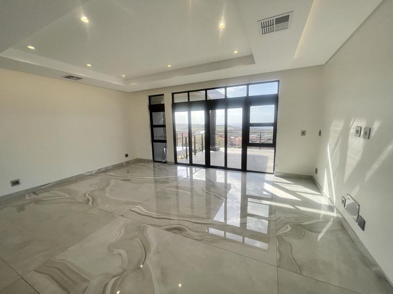 Hendra - Three-Level Luxury Residence – Izinga Park Estate - Photo 3