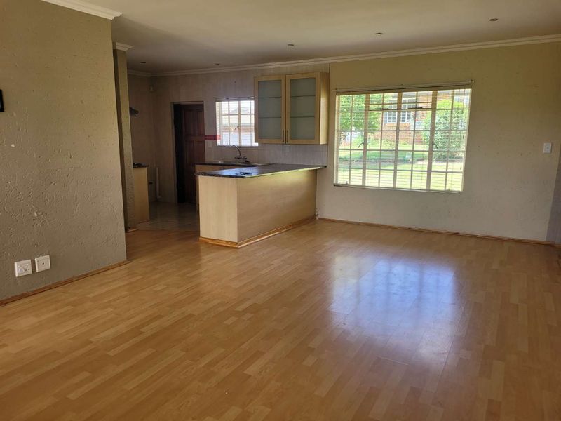 SECURE AND SPACIOUS - INVESTORS DREAM! - Photo 4