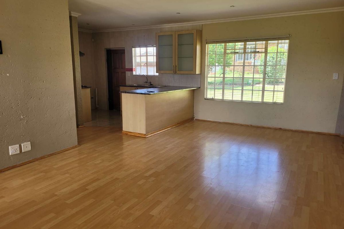 SECURE AND SPACIOUS - INVESTORS DREAM! - Photo 4