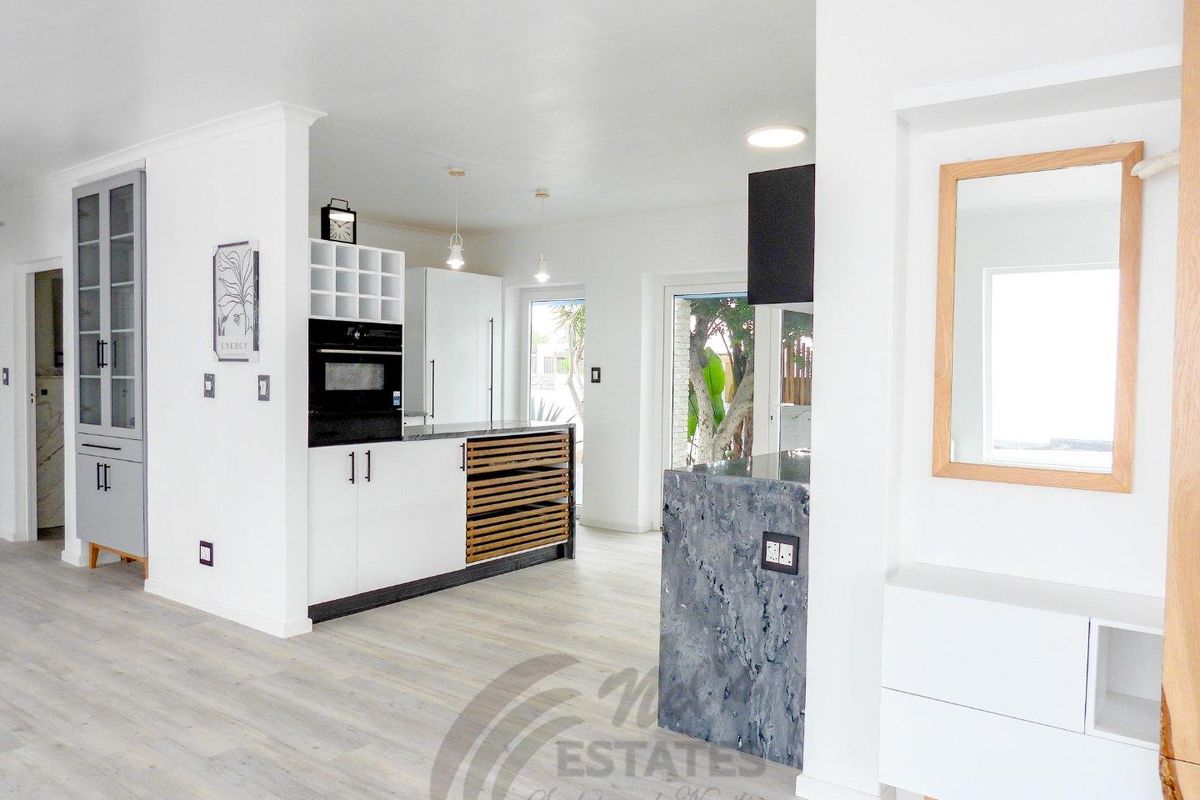 Pristine Home For Sale in Vineta, Swakopmund - Photo 2