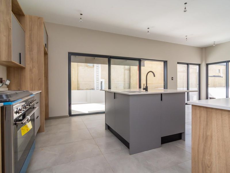 Ideal Family Home In Sought After Estate - Photo 10