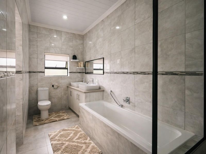 Modern 3-Bedroom Duet for Sale in Dana bay - Photo 9