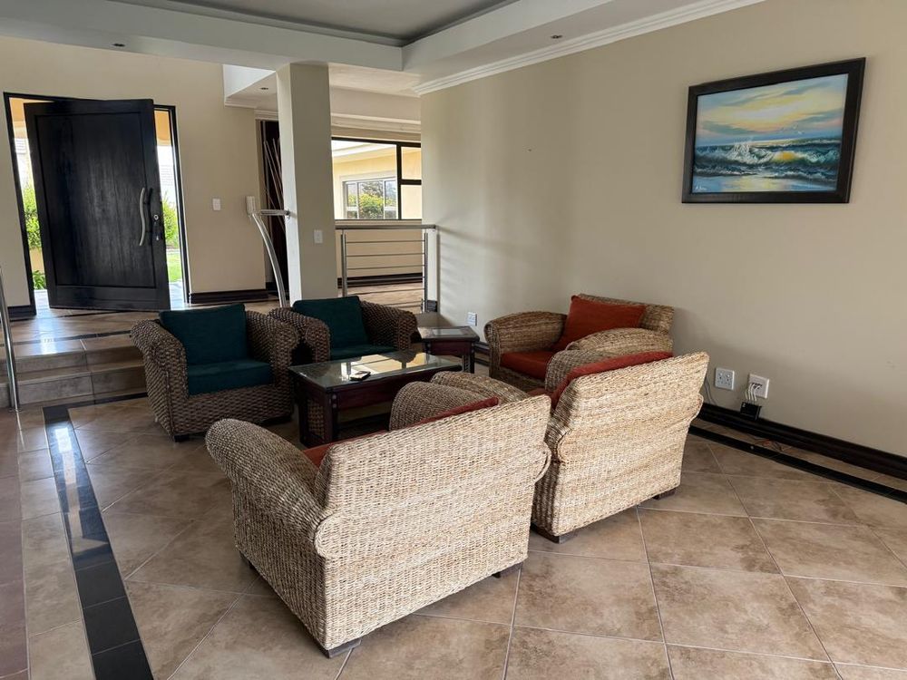Lounge at the swimming pool