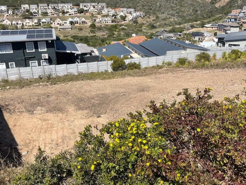 Vacant land in Island View for single or duet developing - Photo 7