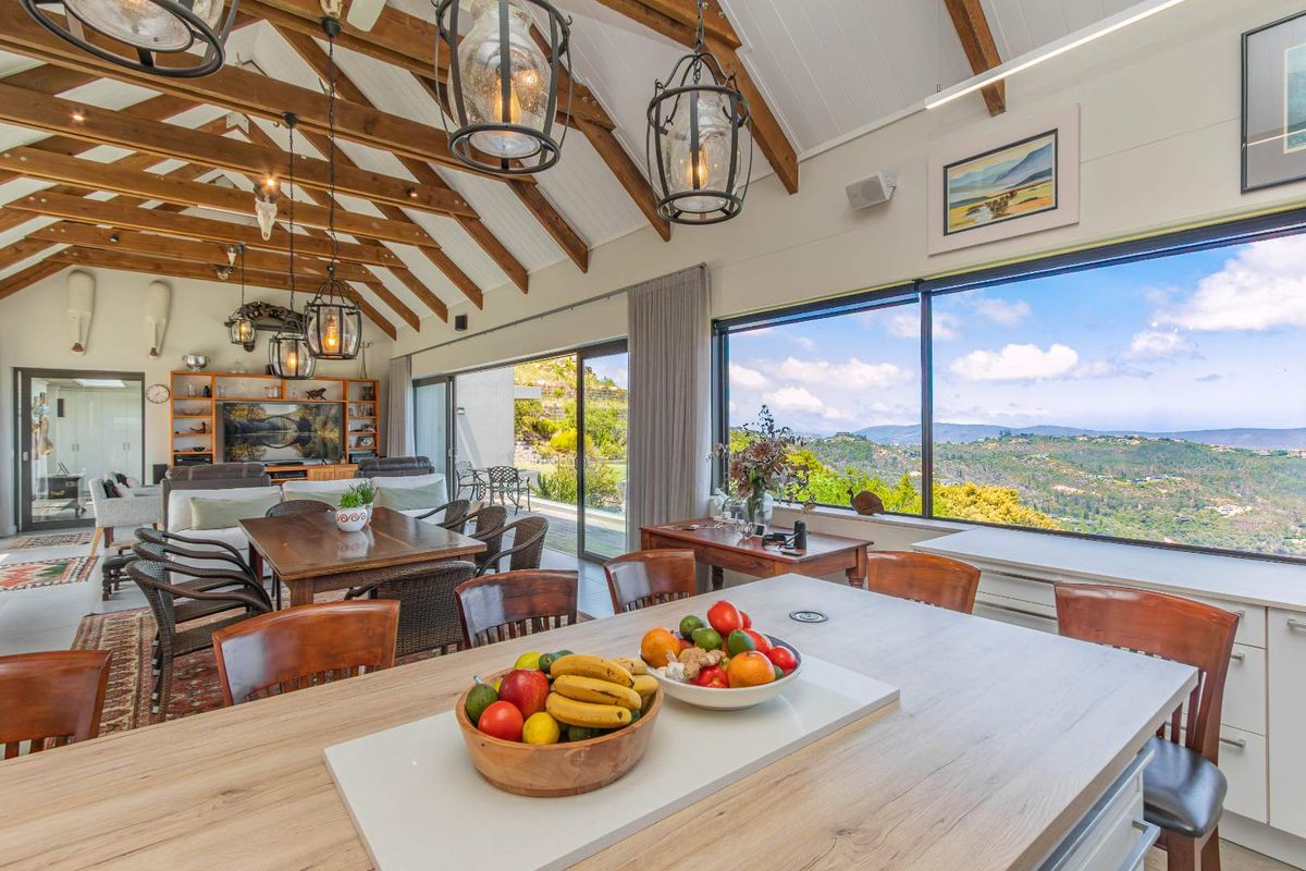 Modern, Industrial Farmhouse with Ravine views - Photo 5