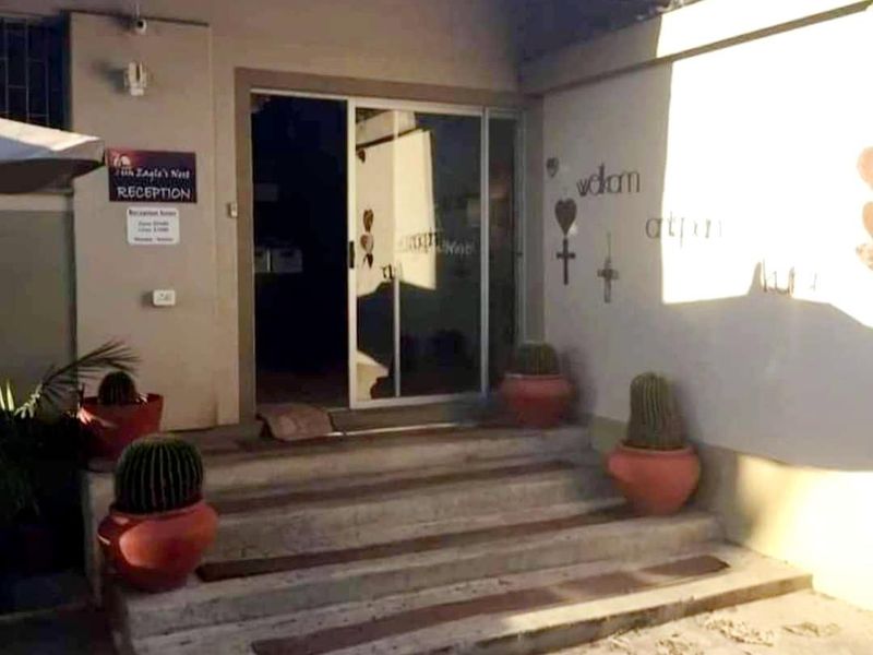 This well know guesthouse in Katima Mulilo is up for sale. - Photo 10