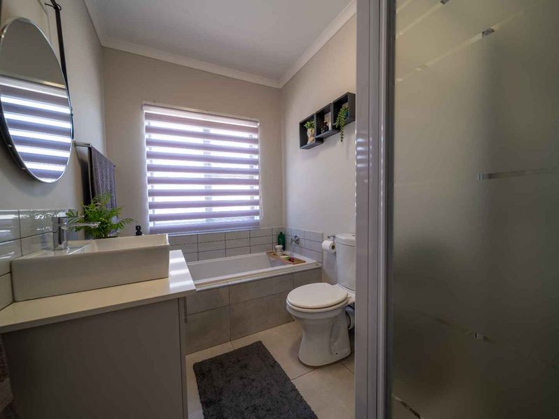 Family Lifestyle & Value Appeal (Rynfield, Benoni) - NO TRANSFER DUTY! - Photo 10