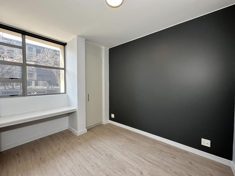WELL PRICED TWO BEDROOM APARTMENT FOR SALE IN THE MEDIAN - Photo 5