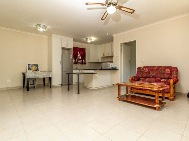 One Bedroom Garden Cottage - Photo 7